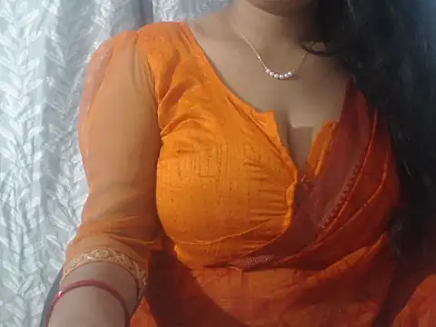 Snapshot of cute-priy chatting on 12/04/25, 05:17 cute-priy online show from 12/04/25, 05:17