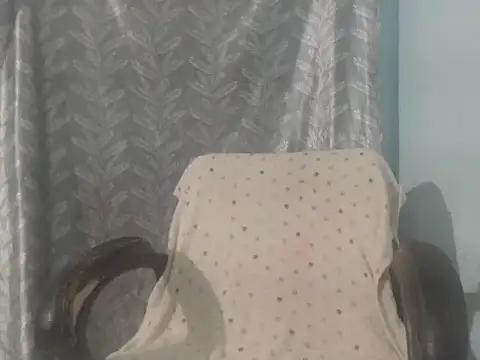 Snapshot of cute-priy chatting on 06/02/26, 06:02 cute-priy online show from 06/02/26, 06:02