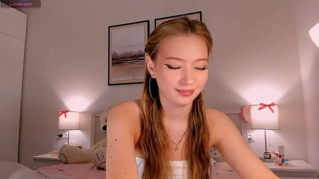 Snapshot of diana_nier chatting on 06/05/26, 07:30 diana nier online show from 06/05/26, 07:30