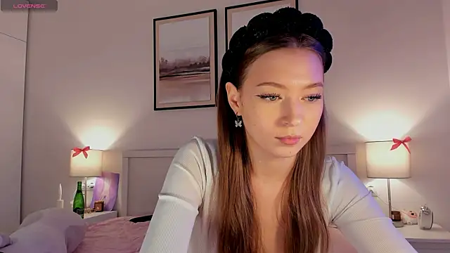 diana nier online show from 11/30/25, 07:25