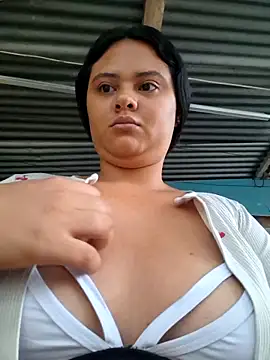 sexy-latin10 online show from 10/04/25, 11:12