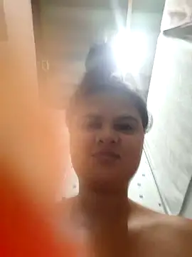 sexy-latin10 online show from 09/18/25, 11:02