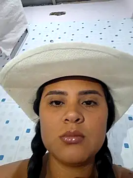 Snapshot of sexy-latin10 chatting on 11/01/25, 03:02 sexy-latin10 online show from 11/01/25, 03:02