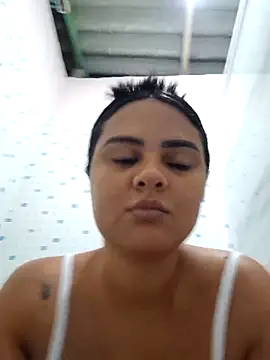 Snapshot of sexy-latin10 chatting on 10/22/25, 10:25 sexy-latin10 online show from 10/22/25, 10:25