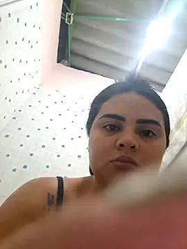 Snapshot of sexy-latin10 chatting on 11/12/25, 10:52 sexy-latin10 online show from 11/12/25, 10:52