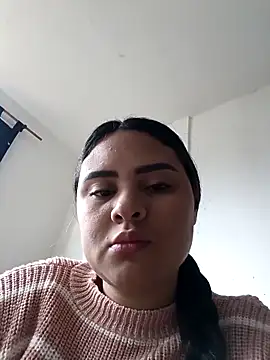 sexy-latin10 online show from 03/19/26, 12:05