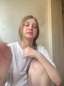 MollyDolle online show from 06/15/26, 10:26