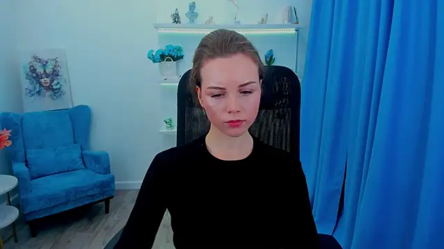 MileyWings online show from 11/17/25, 11:25