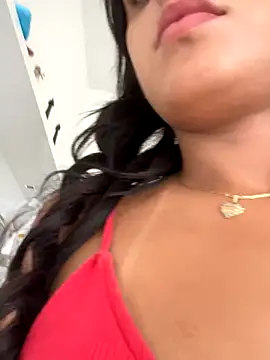 izaadoravs online show from 10/29/25, 05:45