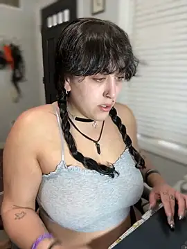 ThicBunz online show from 10/23/25, 02:49