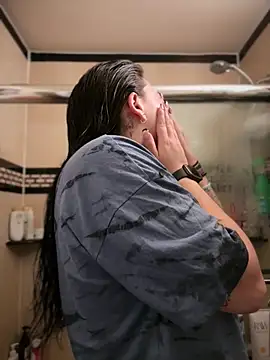 ThicBunz online show from 04/14/26, 02:22