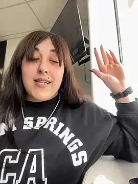 ThicBunz online show from 03/18/25, 05:33