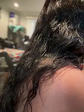 ThicBunz online show from 11/10/25, 04:23