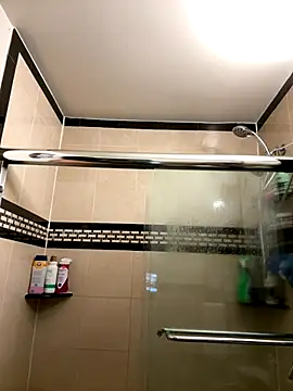 ThicBunz online show from 12/20/25, 02:42