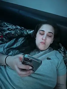 ThicBunz online show from 04/15/26, 02:28