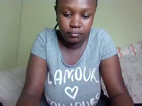 Snapshot of Sexiebony12 chatting on 12/05/25, 06:28 Sexiebony12 online show from 12/05/25, 06:28