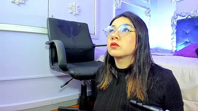 Snapshot of JeyLee chatting on 02/02/26, 11:42 JeyLee online show from 02/02/26, 11:42