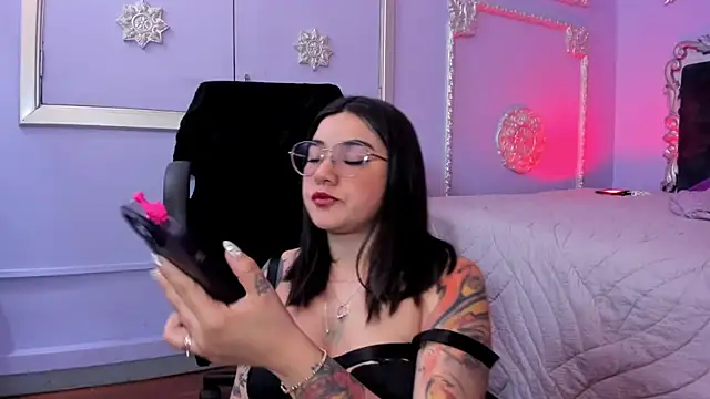 JeyLee online show from 12/04/25, 12:26