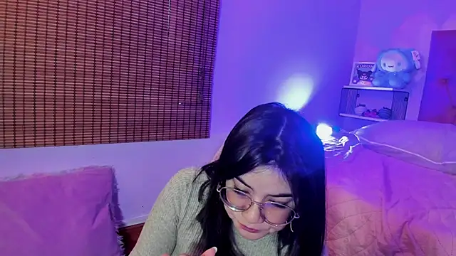 Snapshot of JeyLee chatting on 09/24/25, 11:17 JeyLee online show from 09/24/25, 11:17