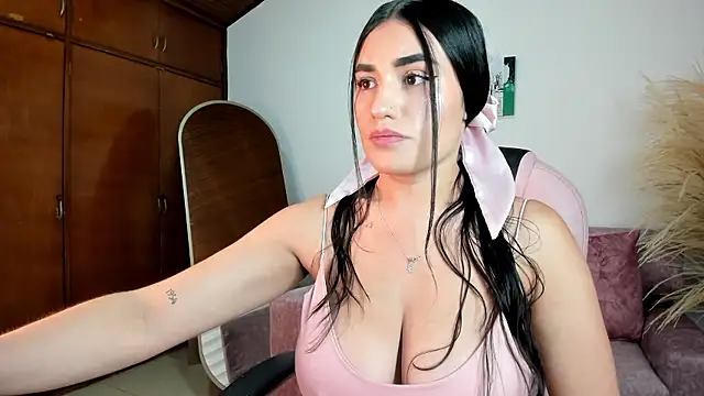 Snapshot of Alheli_16 chatting on 01/09/26, 12:01 Alheli 16 online show from 01/09/26, 12:01