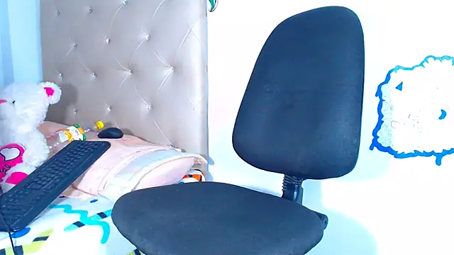 Snapshot of Megaanfox chatting on 01/14/25, 09:41 Megaanfox online show from 01/14/25, 09:41