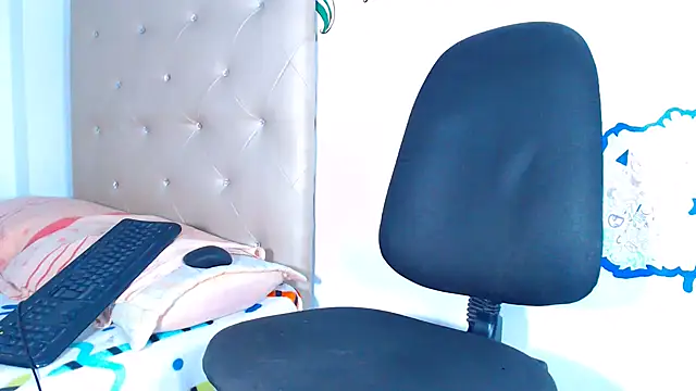 Snapshot of Megaanfox chatting on 02/06/25, 10:32 Megaanfox online show from 02/06/25, 10:32