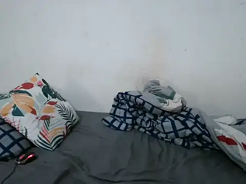 Snapshot of BIGTITTISXXX chatting on 03/03/26, 10:00 BIGTITTISXXX online show from 03/03/26, 10:00