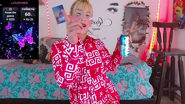 Snapshot of saritha_cute_ chatting on 11/19/25, 07:36 saritha cute online show from 11/19/25, 07:36