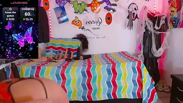 Snapshot of saritha_cute_ chatting on 10/19/25, 06:10 saritha cute online show from 10/19/25, 06:10