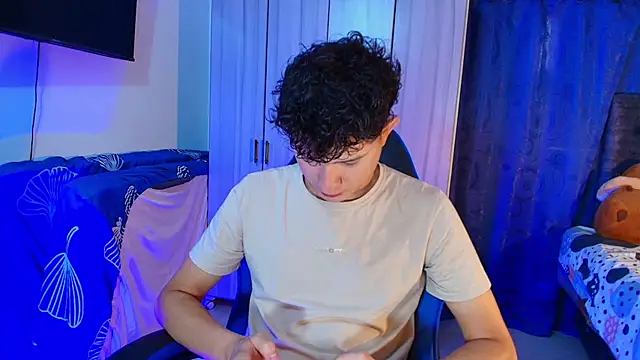 Nathan Bluee online show from 02/07/26, 04:37