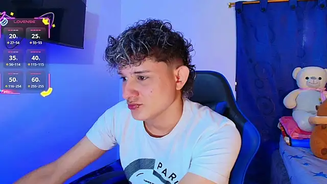 Nathan Bluee online show from 02/25/26, 04:07