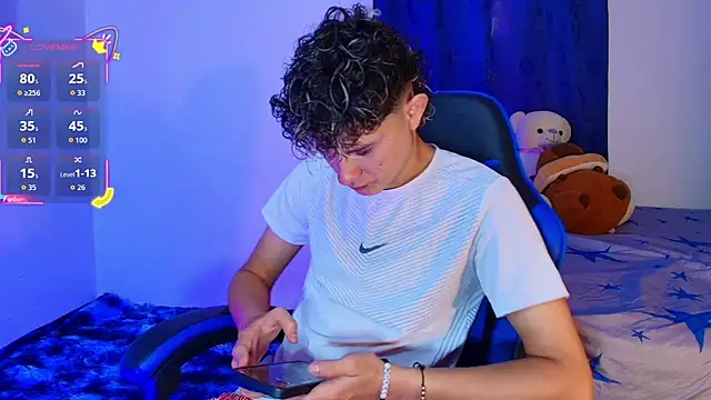 Nathan Bluee online show from 02/24/26, 04:41