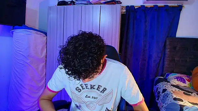 Nathan Bluee online show from 02/16/26, 04:38