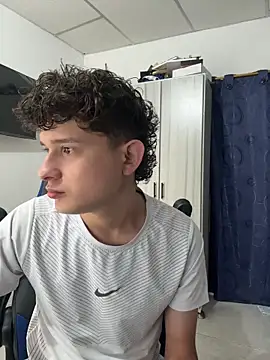 Nathan Bluee online show from 01/11/26, 04:14