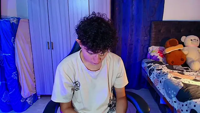 Nathan Bluee online show from 02/05/26, 04:14