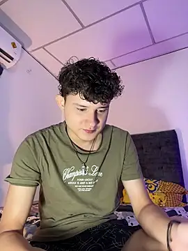 Nathan Bluee online show from 10/30/25, 03:09