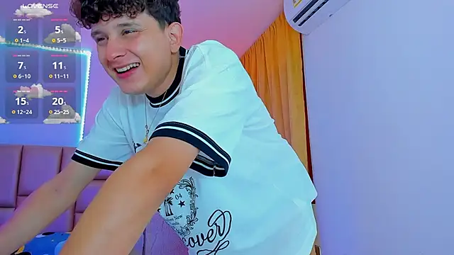 Nathan Bluee online show from 03/11/25, 04:18