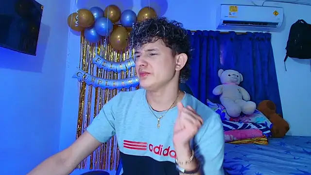 Nathan Bluee online show from 03/21/26, 06:12