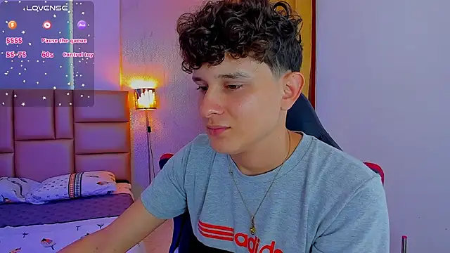 Nathan Bluee online show from 02/19/25, 04:55