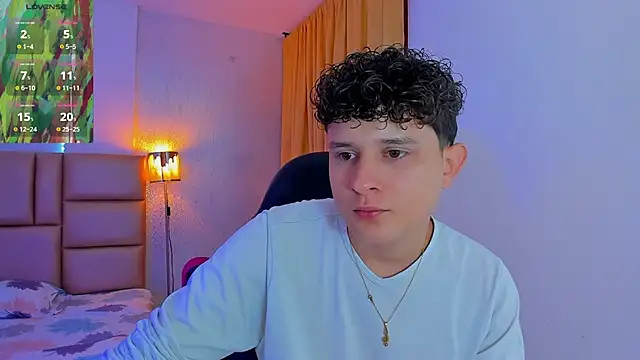 Nathan Bluee online show from 03/03/25, 01:23