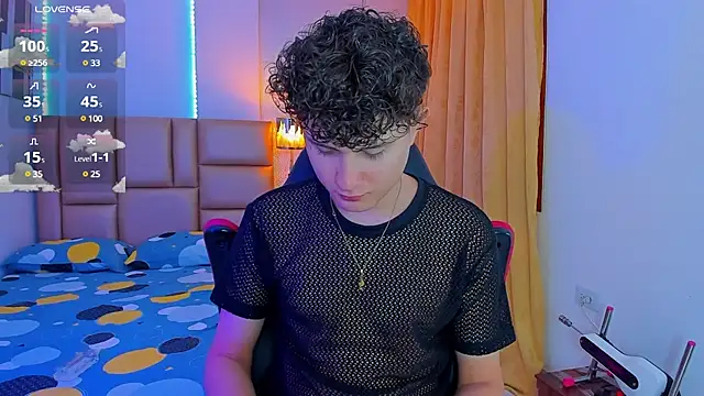 Nathan Bluee online show from 03/10/25, 01:32