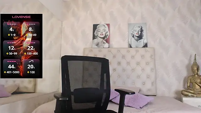 Snapshot of AvaLoch chatting on 02/03/25, 08:02 AvaLoch online show from 02/03/25, 08:02