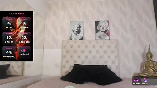 Snapshot of AvaLoch chatting on 03/04/25, 05:11 AvaLoch online show from 03/04/25, 05:11