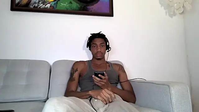 Snapshot of Skinnyblackman chatting on 10/21/25, 11:37 Skinnyblackman online show from 10/21/25, 11:37