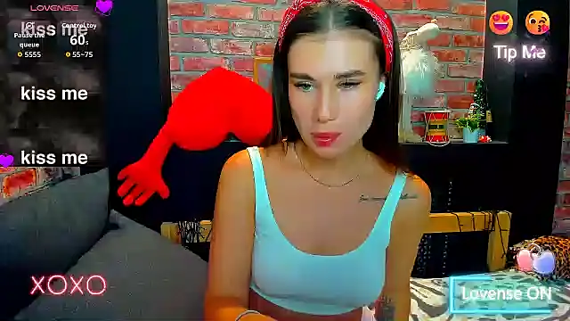UrJoyy online show from 10/06/25, 01:12