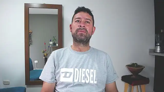 ambar jacksonn online show from 10/02/25, 10:02