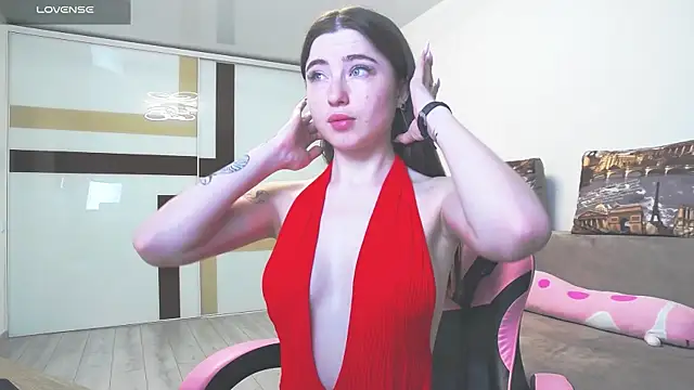 Luxuryalma online show from 05/26/26, 12:58