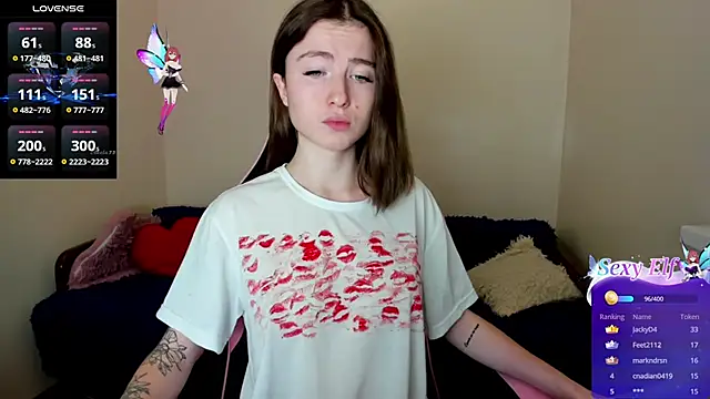 Snapshot of Luxuryalma chatting on 01/06/25, 10:13 Luxuryalma online show from 01/06/25, 10:13