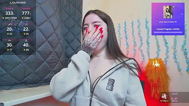 Luxuryalma online show from 03/22/26, 06:37