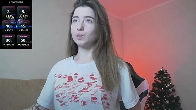 Luxuryalma online show from 12/15/25, 05:57